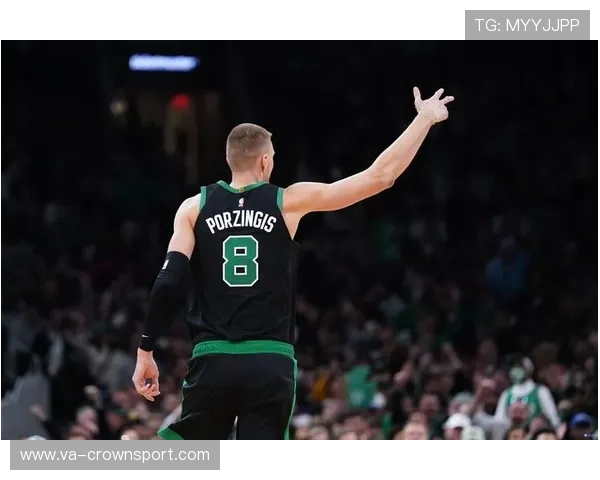 张伯伦背身单打主导内线50分赛季胜拉塞尔防守