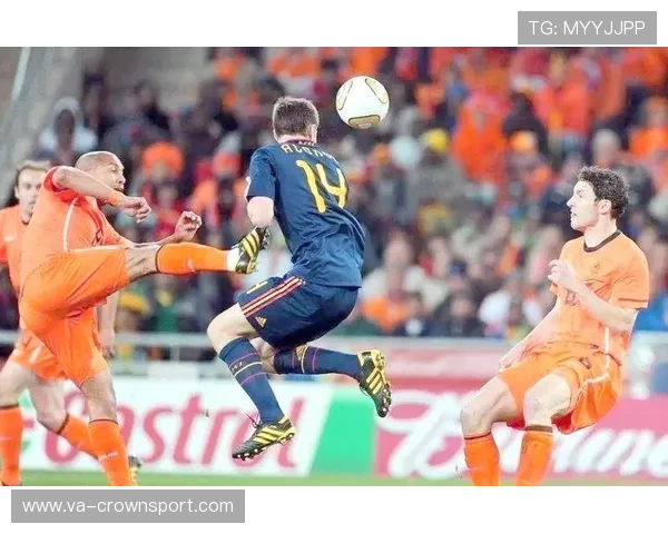 为什么看似轻微的接触却被判犯规？足球“接触犯规”判定标准解析